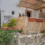 Un Pezzo Di Storia Vicino Al Mare Rosignano Marittimo