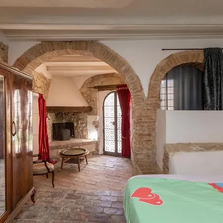 Un Pezzo Di Storia Vicino Al Mare Rosignano Marittimo
